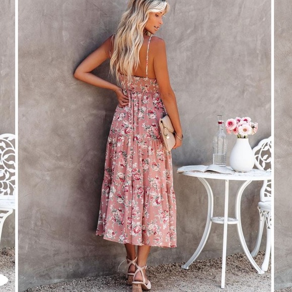 Cute flowy Vici dress - Picture 5 of 9